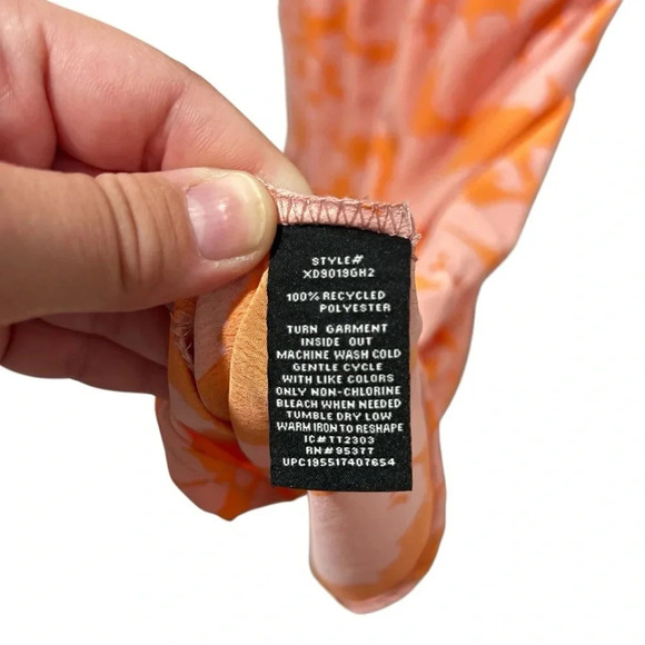 Social Standard by Sanctuary Women's Floral Smocked
Back Maxi Dress Size XL - Picture 6 of 7